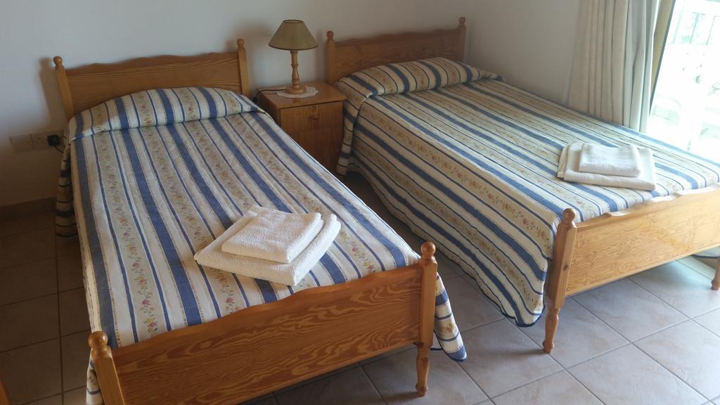 Pissouriana Hotel Apartments Ngoại thất bức ảnh
